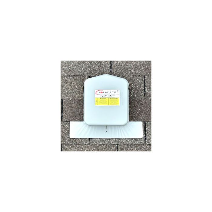 Soladeck flashed PV roof-mount combiner/enclosure 600VDC 120 amp